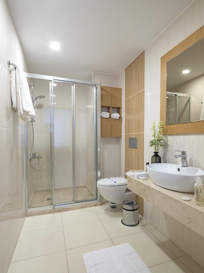 Merlin Hotel อิสตันบูล ภายนอก รูปภาพ